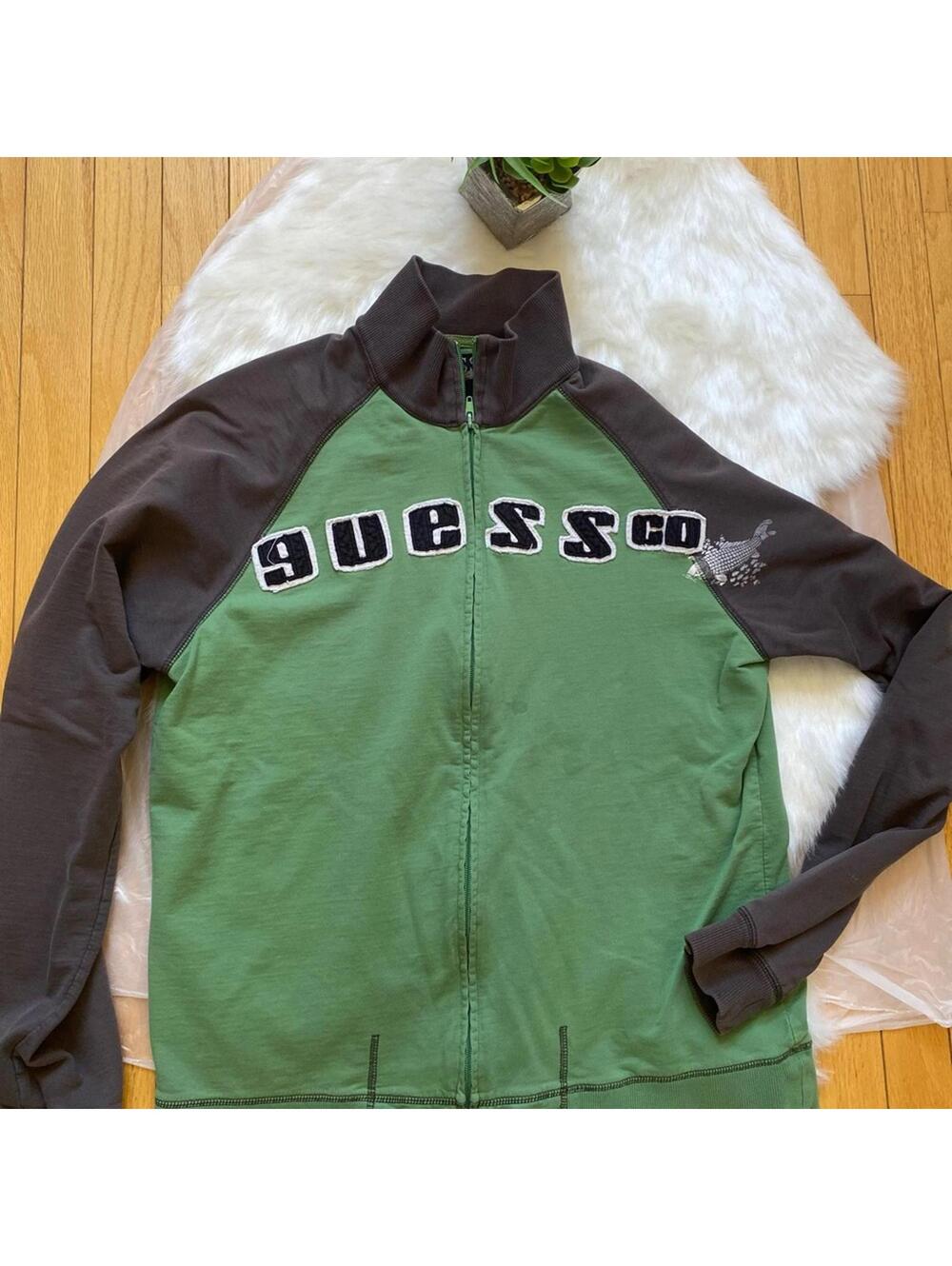 Guess Co. Woman's Green and Brown Zip-Up Sweatshirt Large